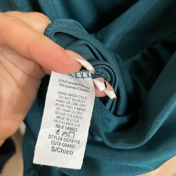 Emerald Green Dress - Picture 2 of 4